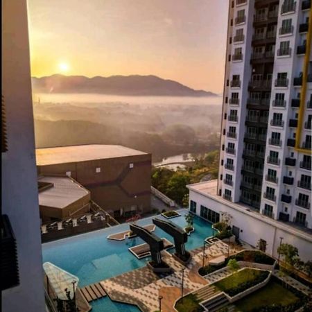 Mesahill Nilai 2 Room Condo - Fast Wifi, Amazing Pool & Tv Eksteriør bilde