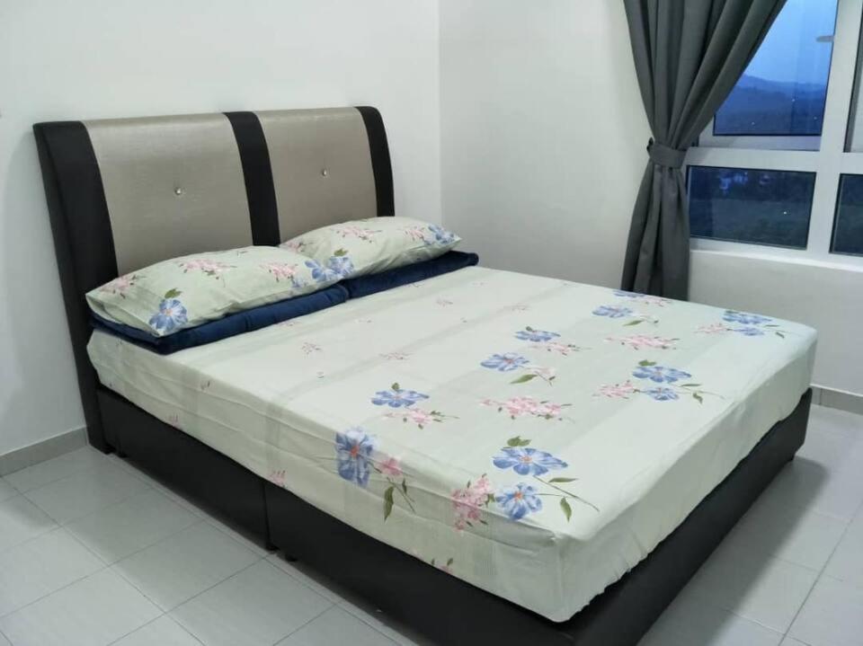 Mesahill Nilai 2 Room Condo - Fast Wifi, Amazing Pool & Tv Eksteriør bilde